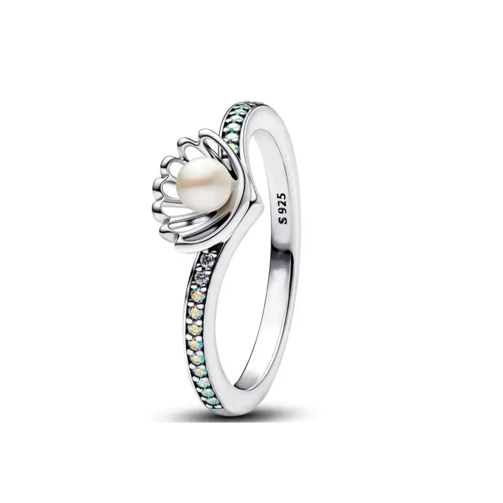 Sterling Silver Embrace: Timeless Love Ring